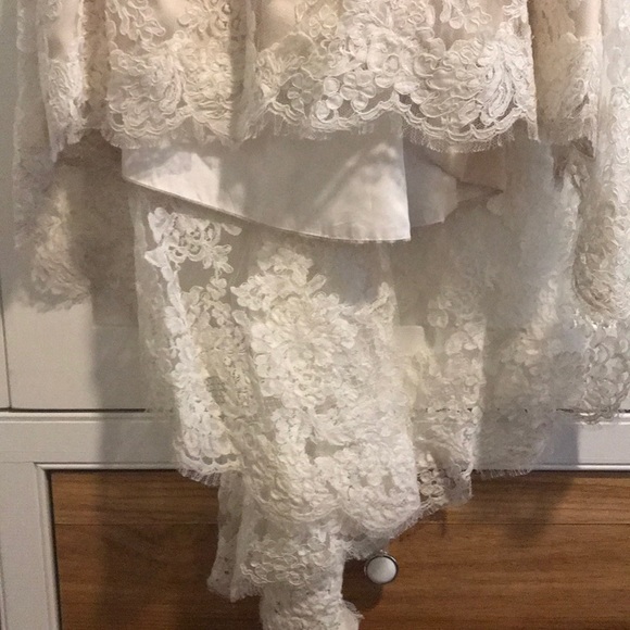 Wedding Dress - Picture 3 of 8